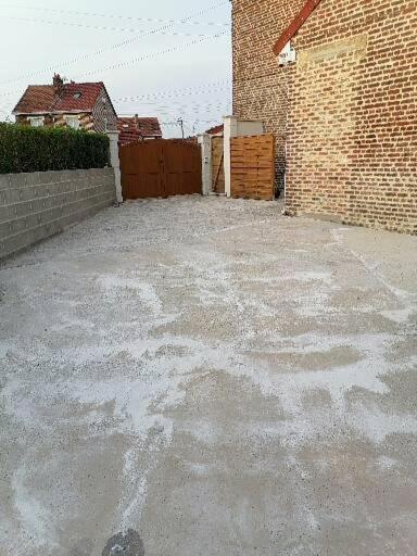 Privatif, Maison De Familiale 100m2 Avec Piscine, Parking Prive 