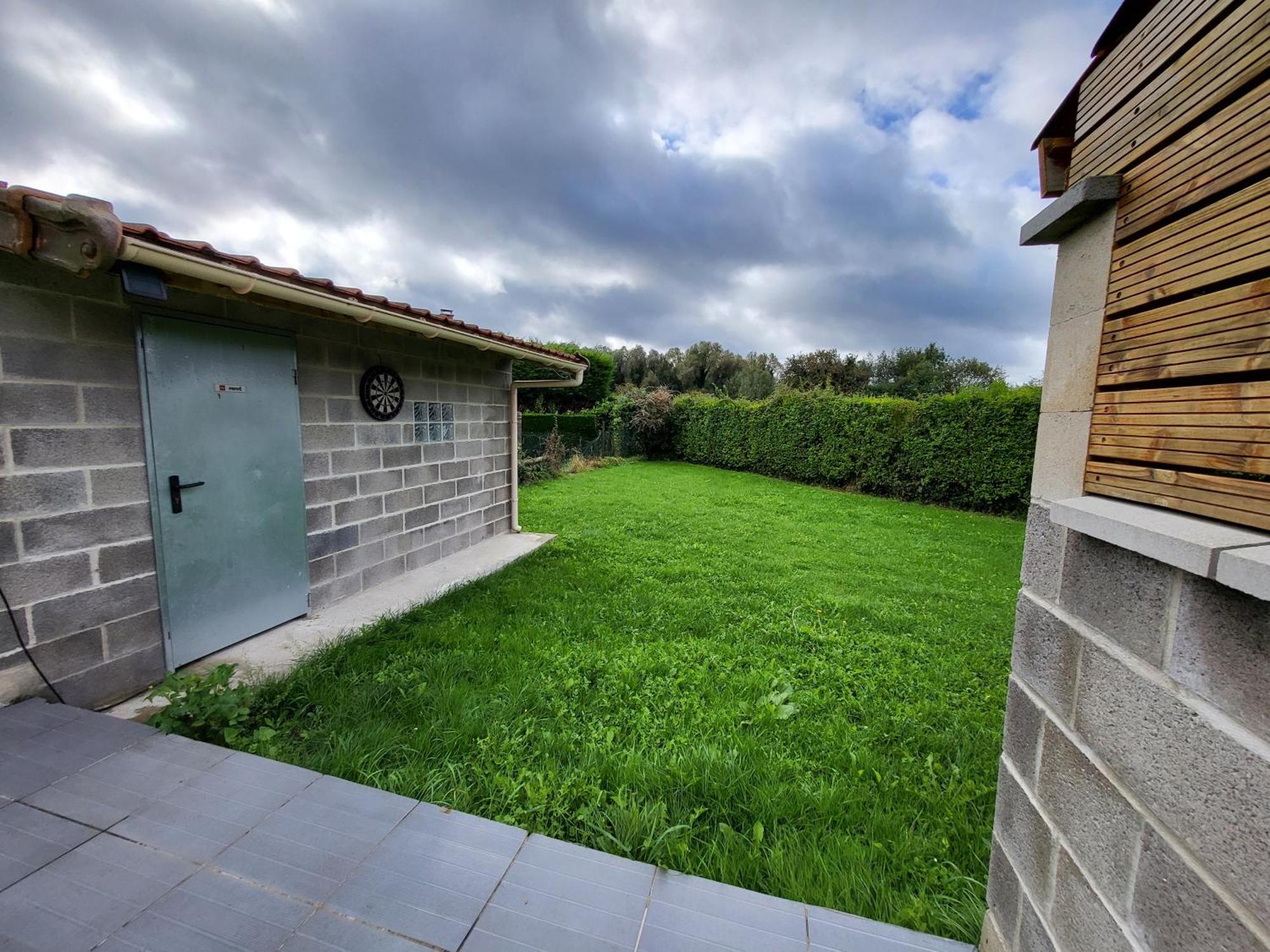 Privatif, Maison De Familiale 100m2 Avec Piscine, Parking Prive 