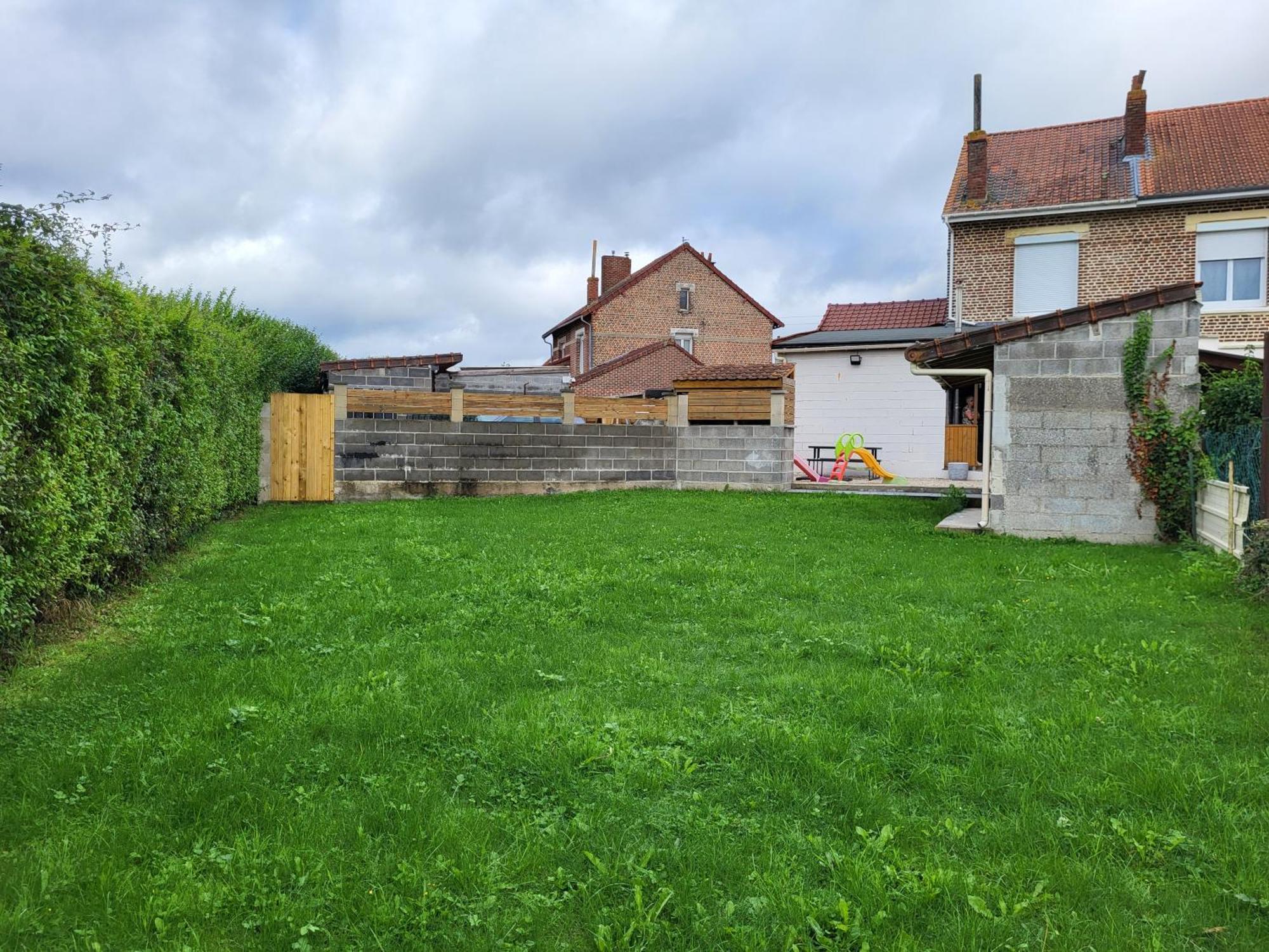 Privatif, Maison De Familiale 100m2 Avec Piscine, Parking Prive 